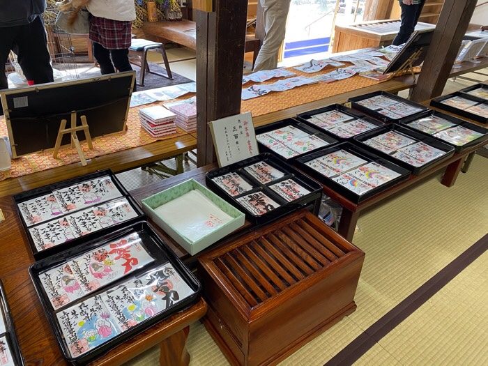 観音寺(沼田市)の御朱印帳と御朱印！漫画家あらゐけいいち先生コラボ御朱印帳♡【群馬】│福福あそび