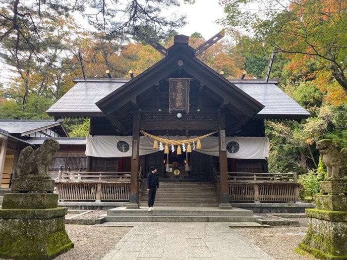 春日山神社の御朱印帳と御朱印！上杉謙信の強いパワーが詰まった春日山城跡も【新潟】│福福あそび